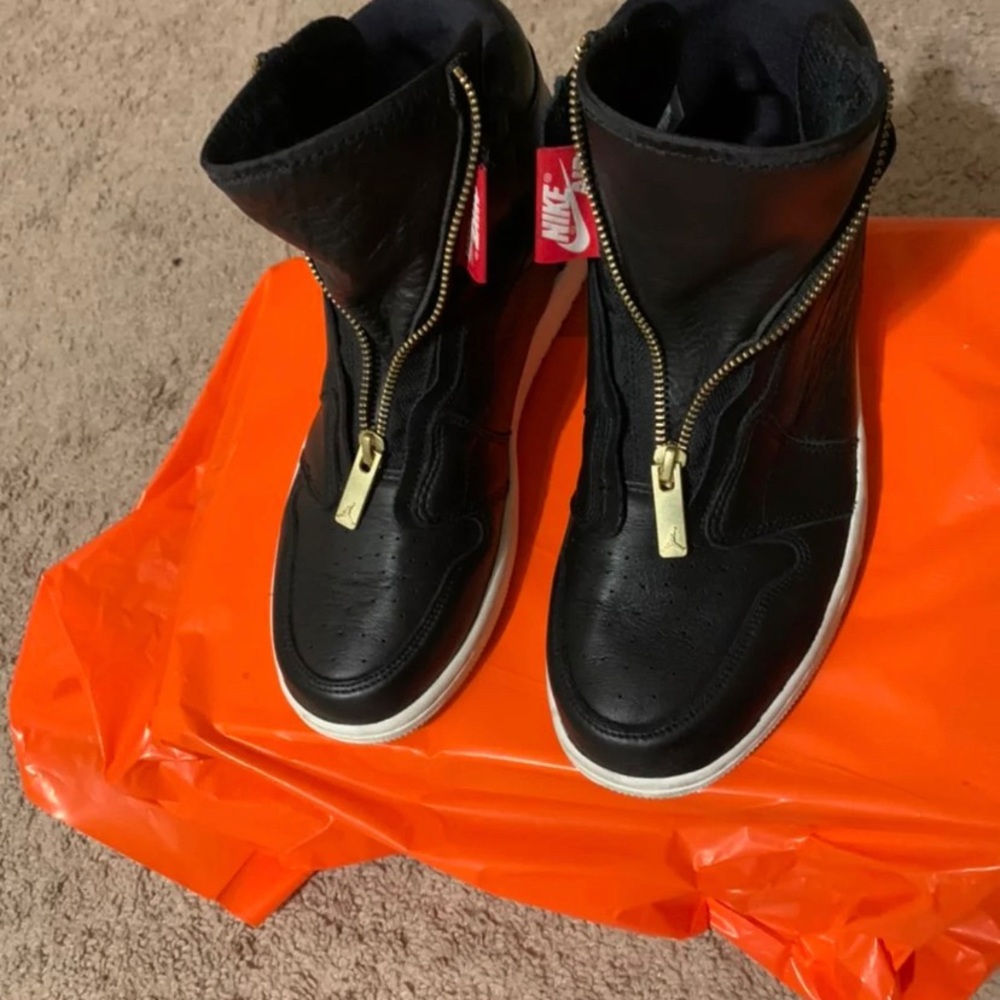 Women Air Jordan 1 High Zip Size 10